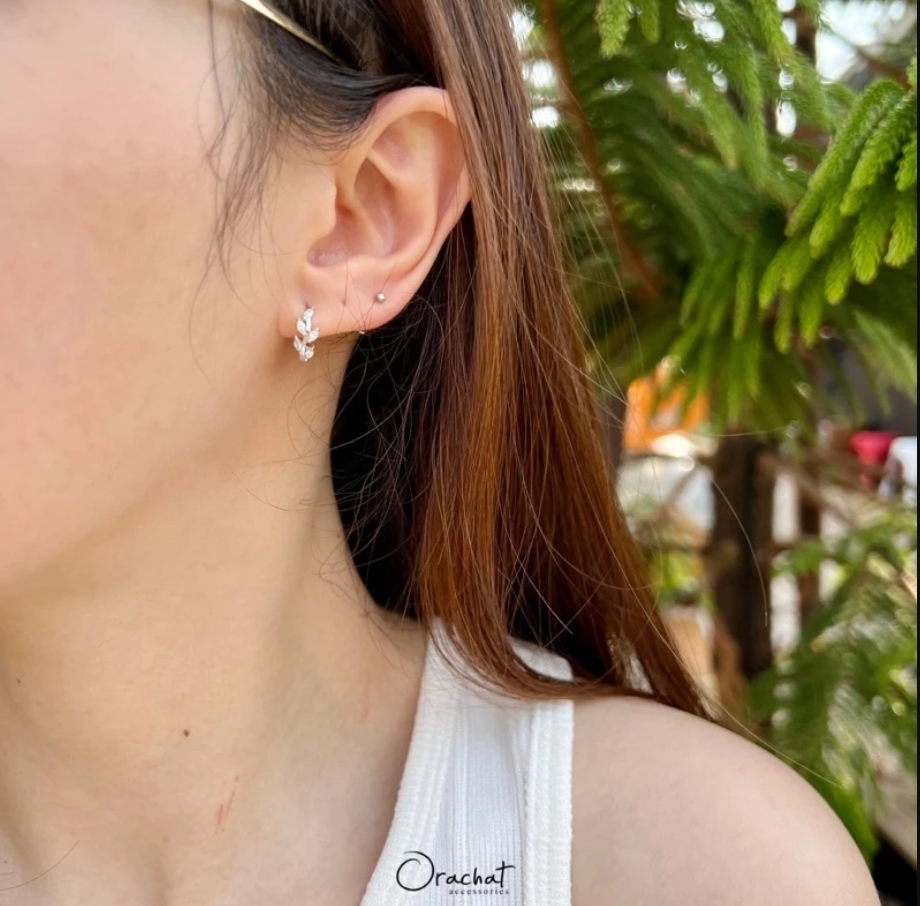  GLITTER OLIVE LEAF HALF HOOP 14K Earrings